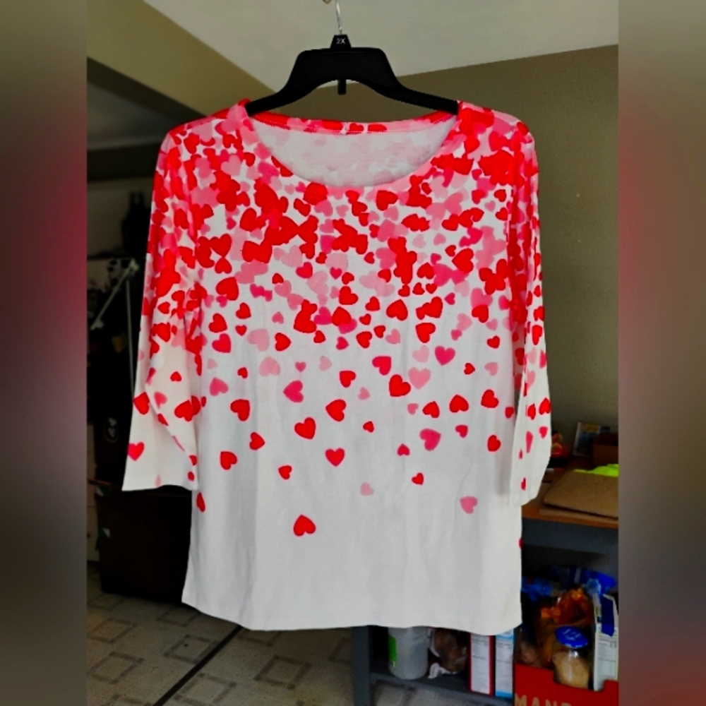 Size med heart mid sleeve shirt